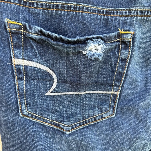 American Eagle Distressed Jean Shorts - Picture 7 of 10